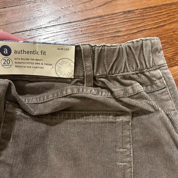 SOLD - Picture 3 of 8